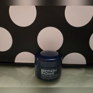 10/$25✨️Biotherm Cream✨️